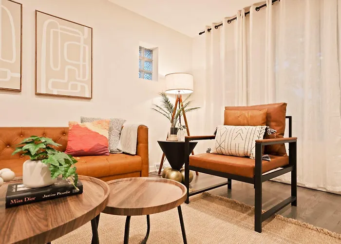 Cozy Retreat Near Chicago & Parks * Westchester