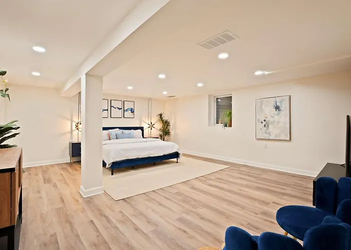 Holiday home Cozy Retreat Near Chicago & Parks Westchester