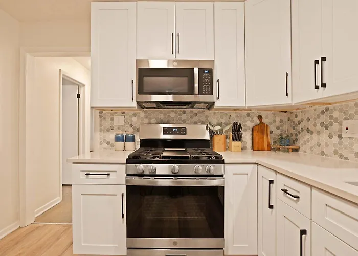 Holiday home Cozy Retreat Near Chicago & Parks Westchester